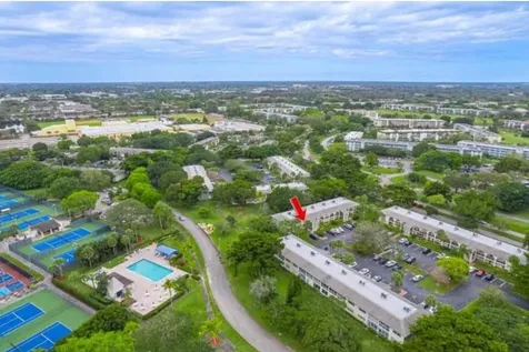 2702 Nassau Bend Coconut Creek FL 33066