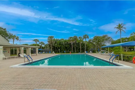 2702 Nassau Bend Coconut Creek FL 33066