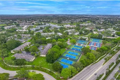 2702 Nassau Bend Coconut Creek FL 33066
