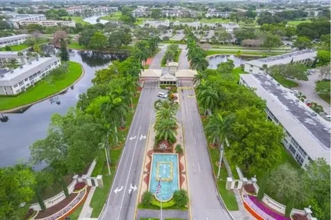 2702 Nassau Bend Coconut Creek FL 33066