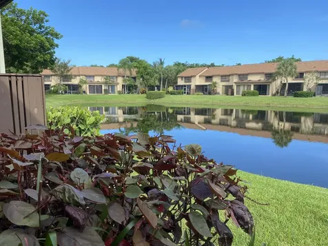 3961 Cocoplum Circle Coconut Creek FL 33063