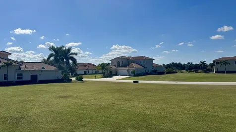 158 SE Rio Angelica Port Saint Lucie FL 34984