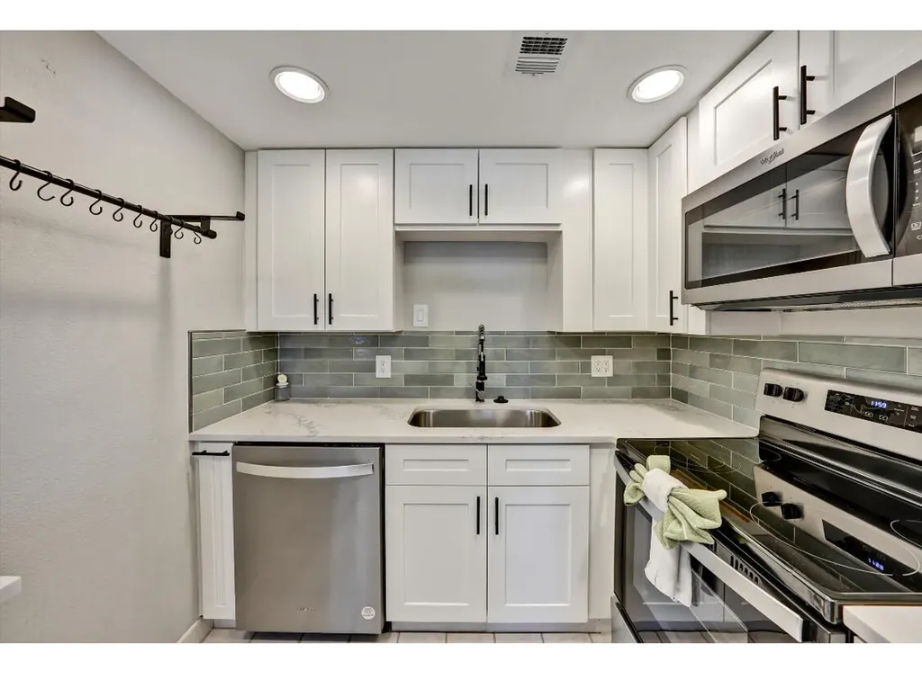 209 Northampton West Palm Beach FL 33417