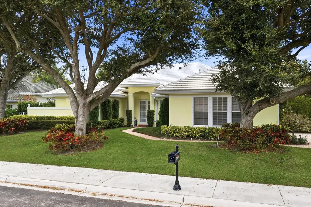 2760 Tecumseh Drive West Palm Beach FL 33409