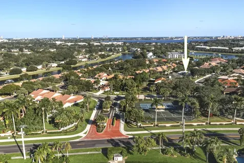 2760 Tecumseh Drive West Palm Beach FL 33409