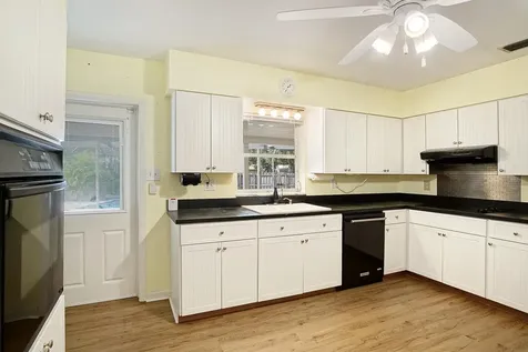 2717 Sunrise Boulevard Fort Pierce FL 34982