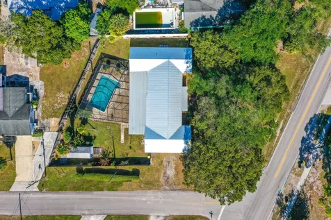 2717 Sunrise Boulevard Fort Pierce FL 34982