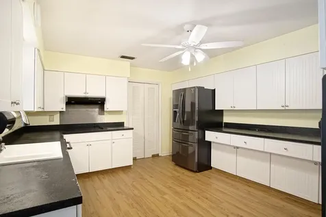 2717 Sunrise Boulevard Fort Pierce FL 34982
