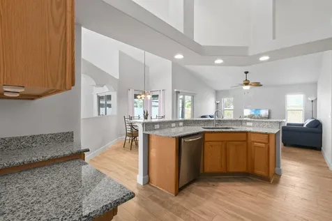 971 Sw Mccomb Avenue Port Saint Lucie FL 34953