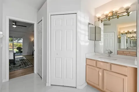 971 Sw Mccomb Avenue Port Saint Lucie FL 34953