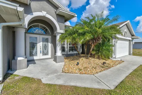 971 Sw Mccomb Avenue Port Saint Lucie FL 34953