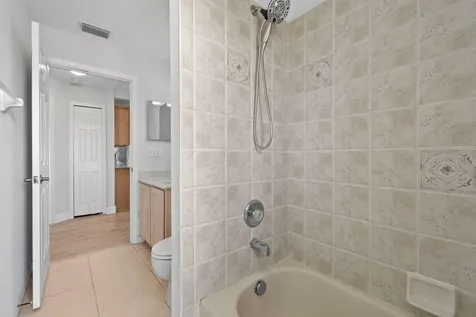 971 Sw Mccomb Avenue Port Saint Lucie FL 34953