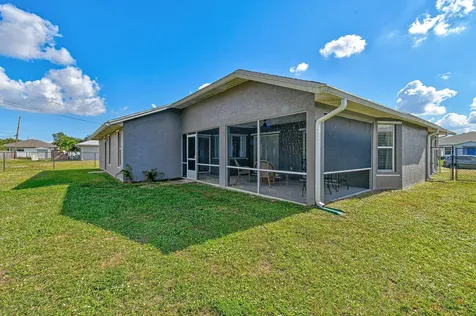 971 Sw Mccomb Avenue Port Saint Lucie FL 34953
