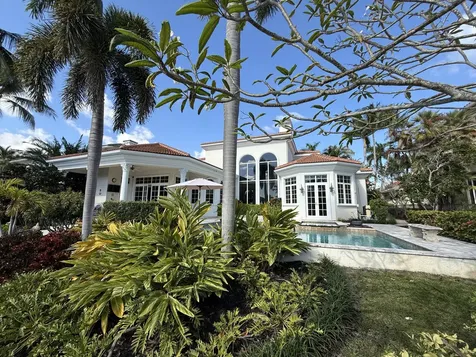 828 Harbour Isle Place North Palm Beach FL 33410