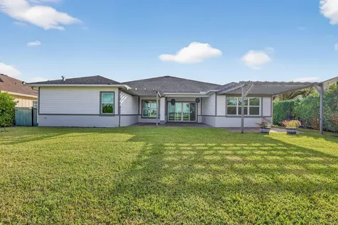 799 Hookline Circle Loxahatchee FL 33470