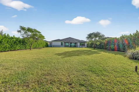 799 Hookline Circle Loxahatchee FL 33470