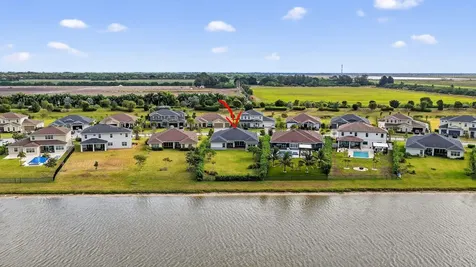 799 Hookline Circle Loxahatchee FL 33470