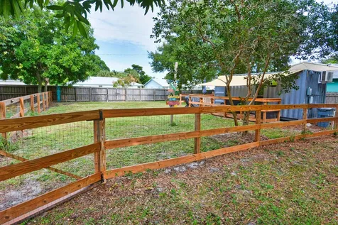 Tbd Se Iris Street Stuart FL 34997