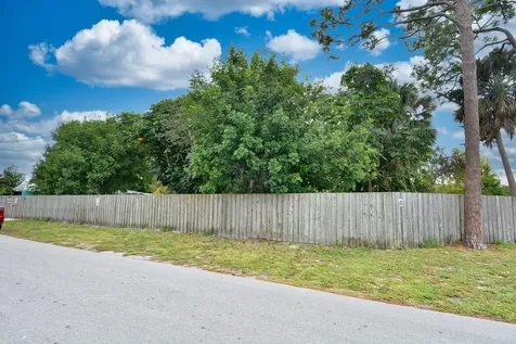 Tbd Se Iris Street Stuart FL 34997