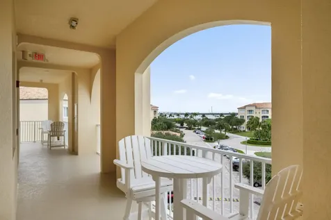 8 Harbour Isle Drive Fort Pierce FL 34949