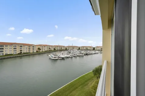 8 Harbour Isle Drive Fort Pierce FL 34949