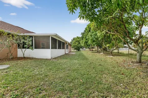 601 Nw Riverside Drive Port Saint Lucie FL 34983