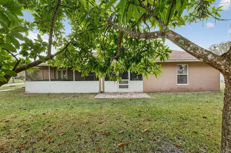 601 Nw Riverside Drive Port Saint Lucie FL 34983