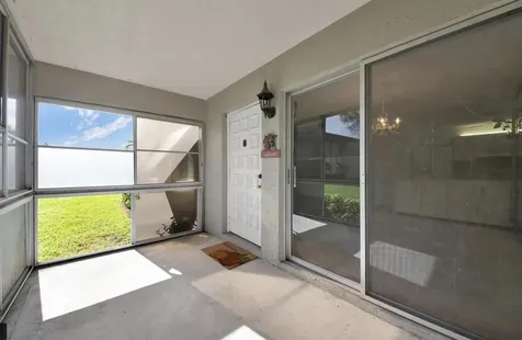 3527 La Palmas Court Greenacres FL 33463