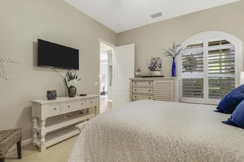 9005 Houndslake Court Port Saint Lucie FL 34986
