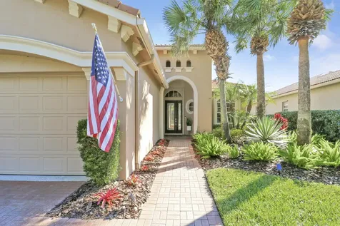 9005 Houndslake Court Port Saint Lucie FL 34986