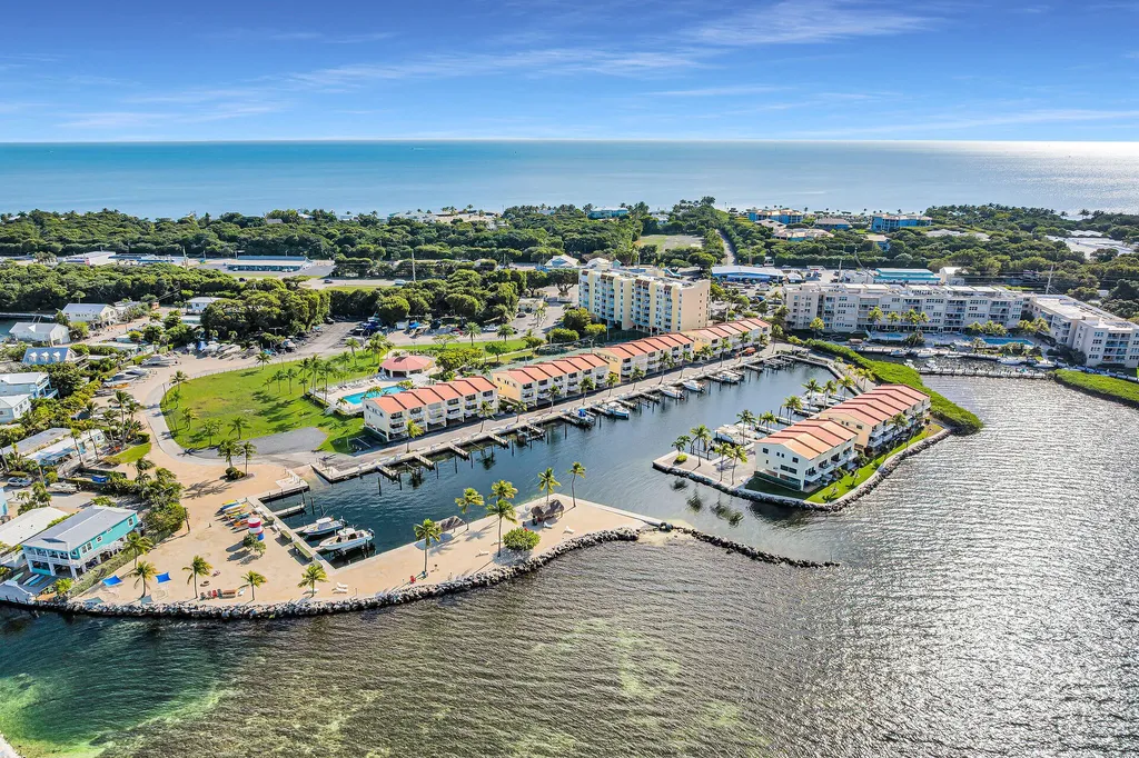 88540 Overseas Highway Tavernier FL 33070