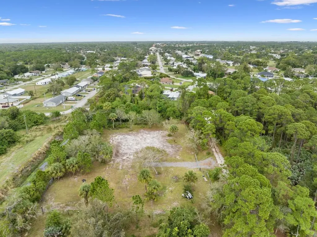 4911 Grovers Road Fort Pierce FL 34951