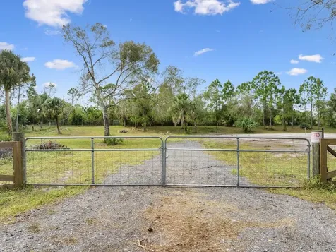 4911 Grovers Road Fort Pierce FL 34951