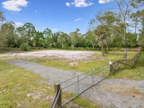 4911 Grovers Road Fort Pierce FL 34951