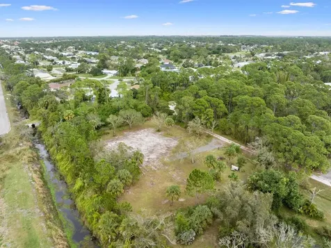 4911 Grovers Road Fort Pierce FL 34951
