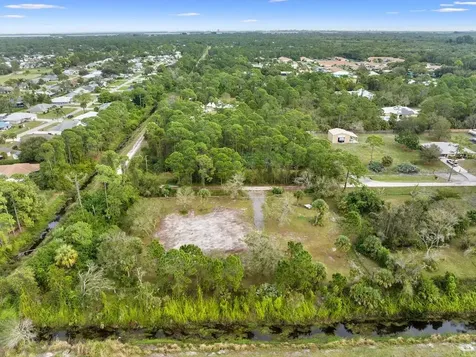 4911 Grovers Road Fort Pierce FL 34951