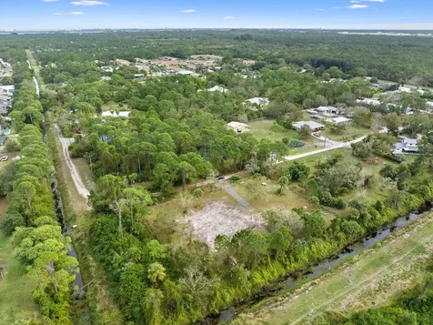 4911 Grovers Road Fort Pierce FL 34951