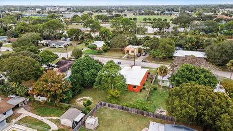 1407 Wyoming Avenue Fort Pierce FL 34982