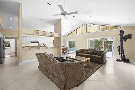 1345 Spanish Lace Lane Vero Beach FL 32963