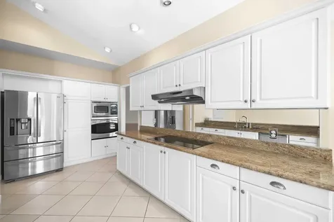 1345 Spanish Lace Lane Vero Beach FL 32963