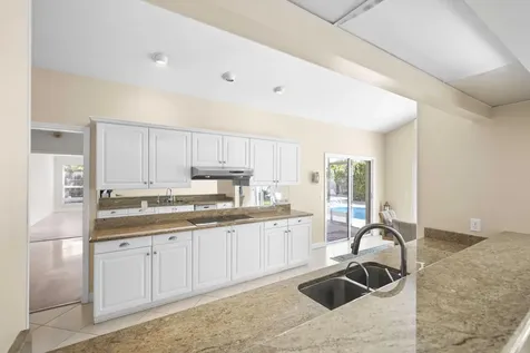 1345 Spanish Lace Lane Vero Beach FL 32963