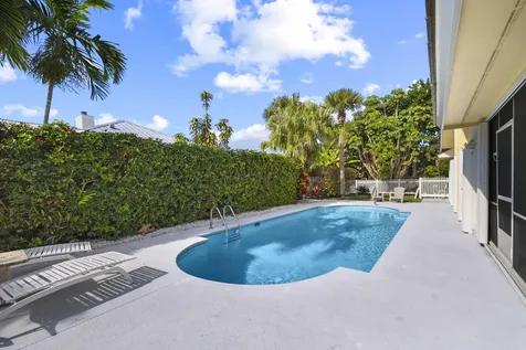 1345 Spanish Lace Lane Vero Beach FL 32963