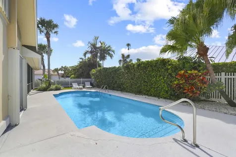 1345 Spanish Lace Lane Vero Beach FL 32963