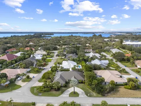1345 Spanish Lace Lane Vero Beach FL 32963
