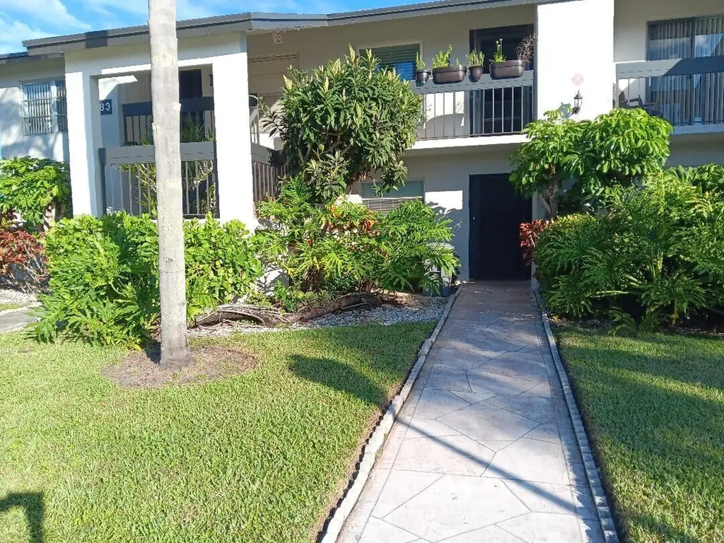 13283 Pineapple Palm Court Delray Beach FL 33484