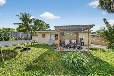 4559 Cole Street West Palm Beach FL 33417