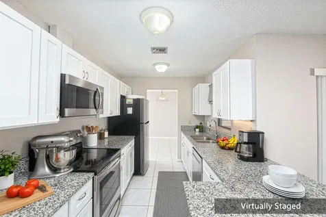 183 Sw Airview Avenue Port Saint Lucie FL 34984
