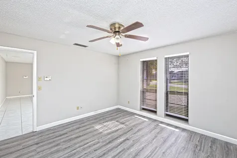 183 Sw Airview Avenue Port Saint Lucie FL 34984