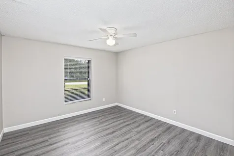 183 Sw Airview Avenue Port Saint Lucie FL 34984