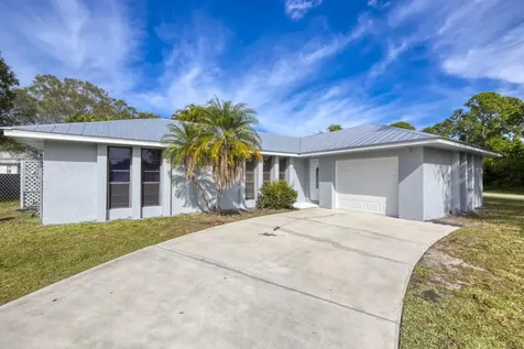 183 Sw Airview Avenue Port Saint Lucie FL 34984